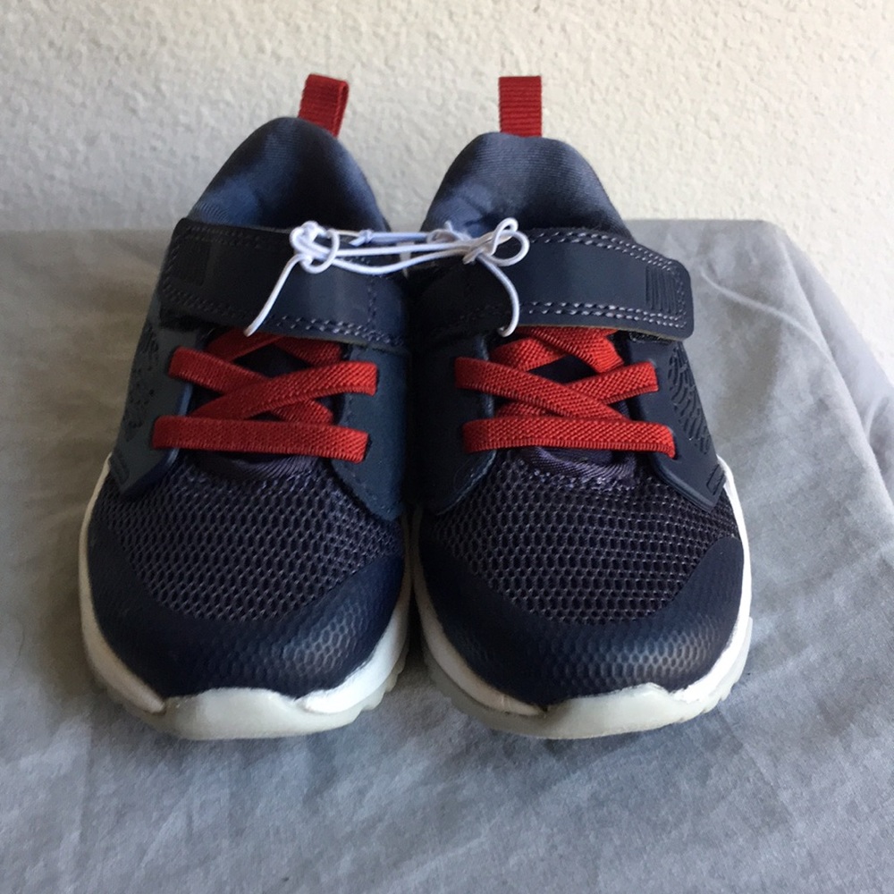 NWT Cat and Jack Baby shoes: Size 6
